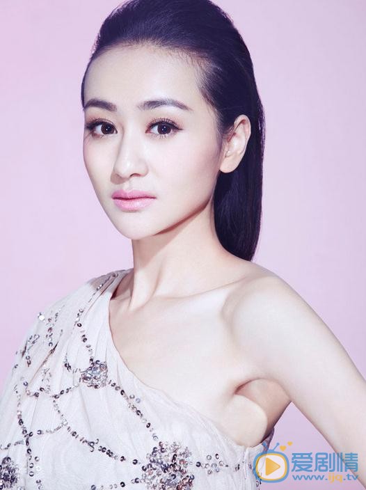 李雯雯,1984年1月26日出生於贵州,中国内地女演员,毕业於中央戏剧学院