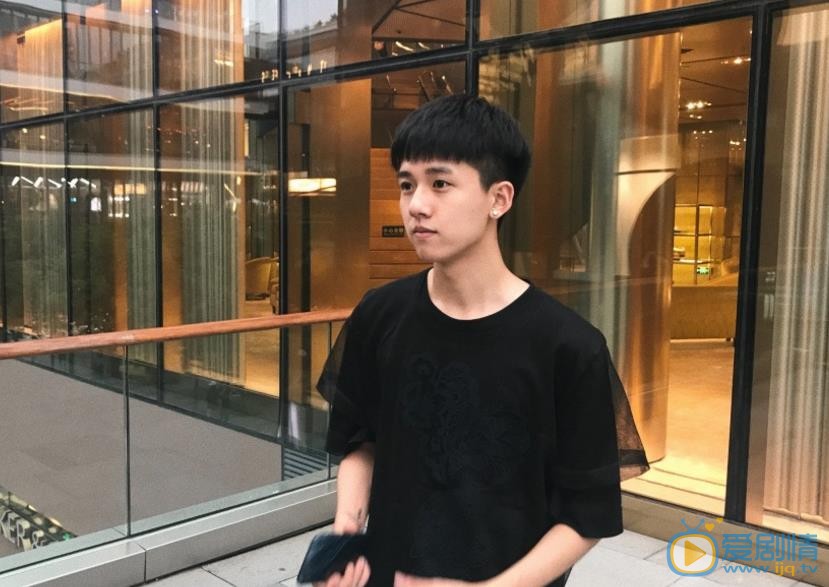 人不彪悍枉少年李漁是誰扮演的？人不彪悍枉少年李漁扮演者張耀個人資料、寫真生活照